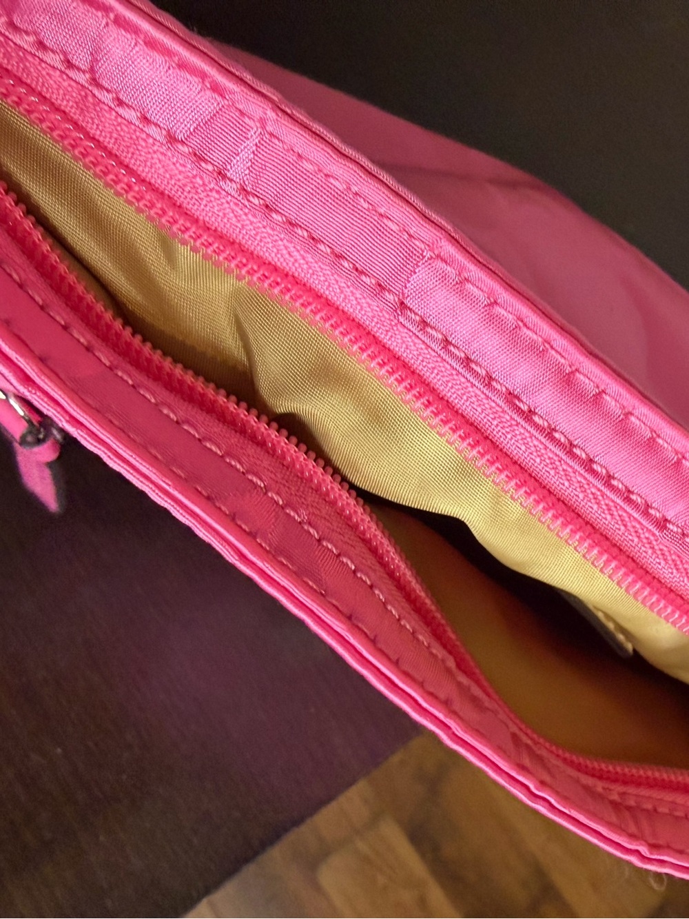 Coach Hot Pink Signature Nylon Crossbody Messenger Bag Y2K - Picture 15 of 15